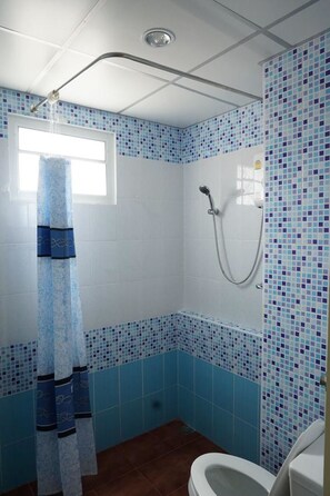 Superior Apartment | Bathroom