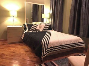 2 bedrooms, iron/ironing board, WiFi, bed sheets