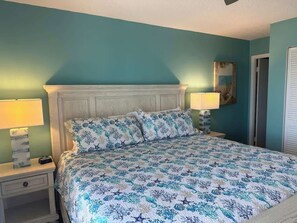 2 soverom, skrivebord, strykejern/-brett og wi-fi