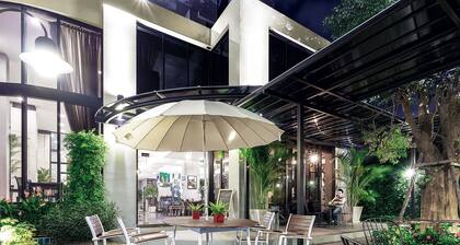 Green Point Residence Hotel