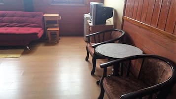 Standard Double Room | Room amenity