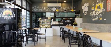 Daily English breakfast (THB 200 per person)