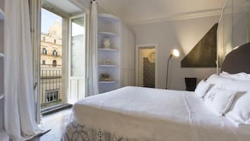 Suite | 1 bedroom, Egyptian cotton sheets, premium bedding, down comforters