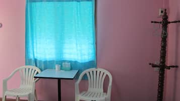 Standard Double Room | Room amenity