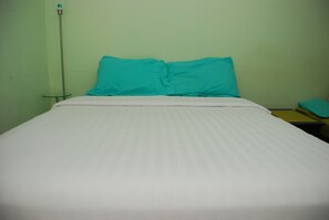 Double Room with Shared Bathroom | Living area