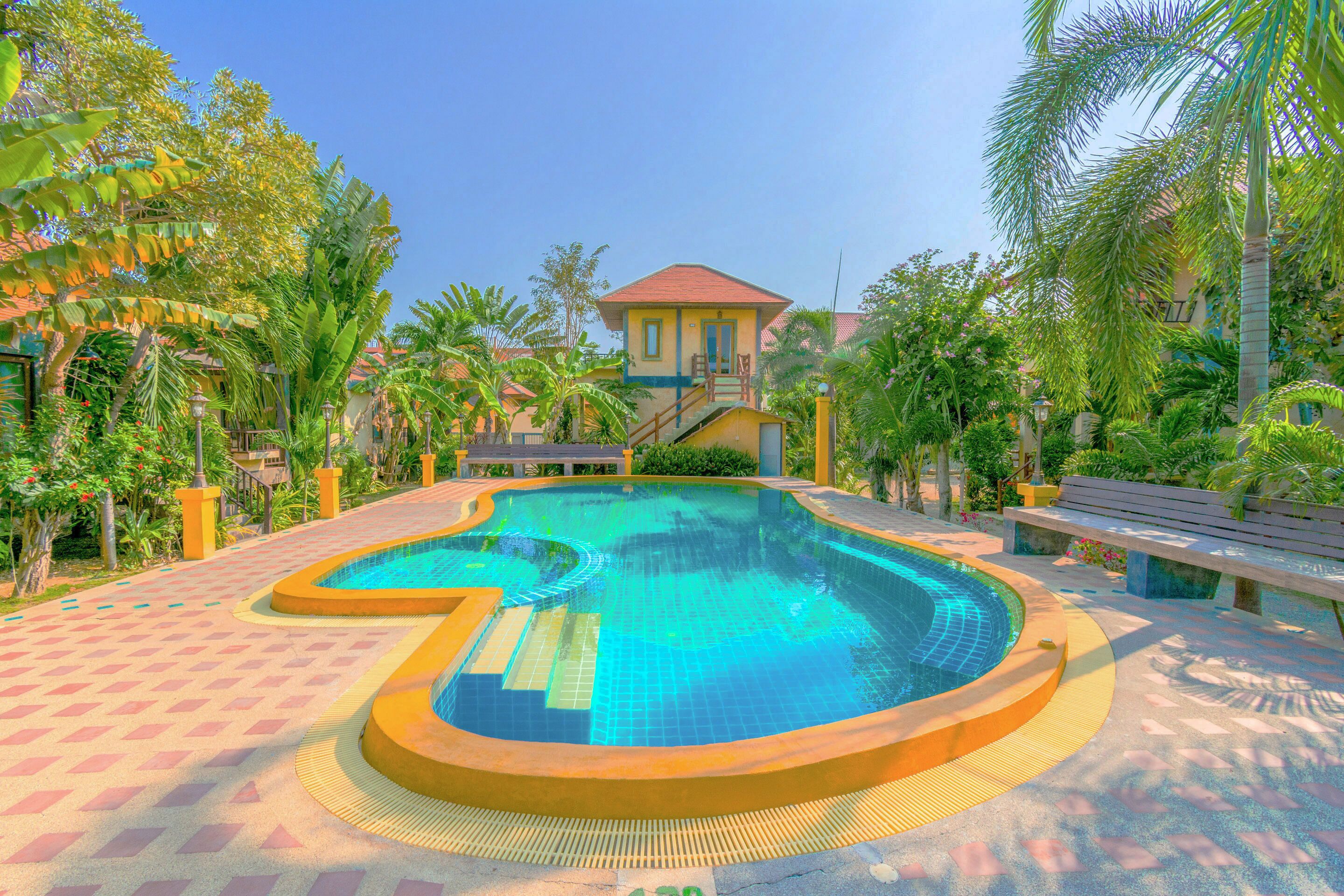 Açık yüzme havuzu 