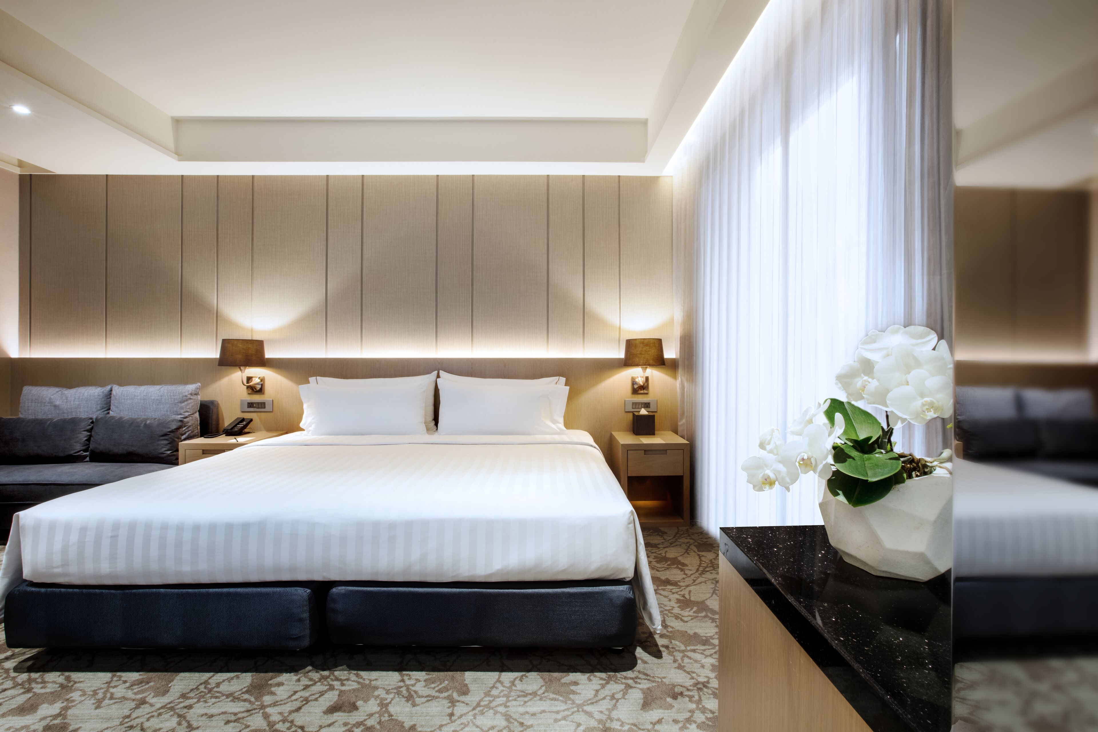 frette italian sheets, premium bedding, down duvets, pillow-top beds