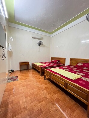 Double Room - Nha Nghi Gia Bao (Quang Ninh)