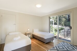 2 Bedroom House | 2 bedrooms, iron/ironing board, free cots/infant beds, bed sheets