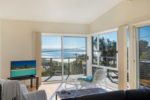 2 Bedroom House | Living room