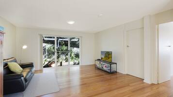 2 Bedroom House | Living room | Flat-screen TV