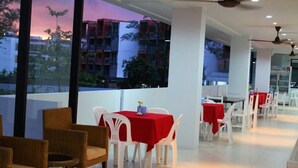 Restaurant - The Mamatel Boutique (Kamala)