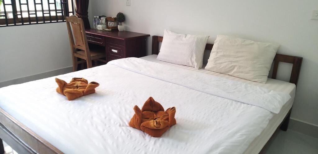 Bureau, rideaux occultants, chambres insonorisées, Wi-Fi gratuit
