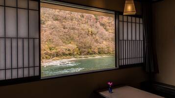 Quarto tradicional, banheiro privativo (Japanese-Western-Style, Main Bldg) | Vista do quarto