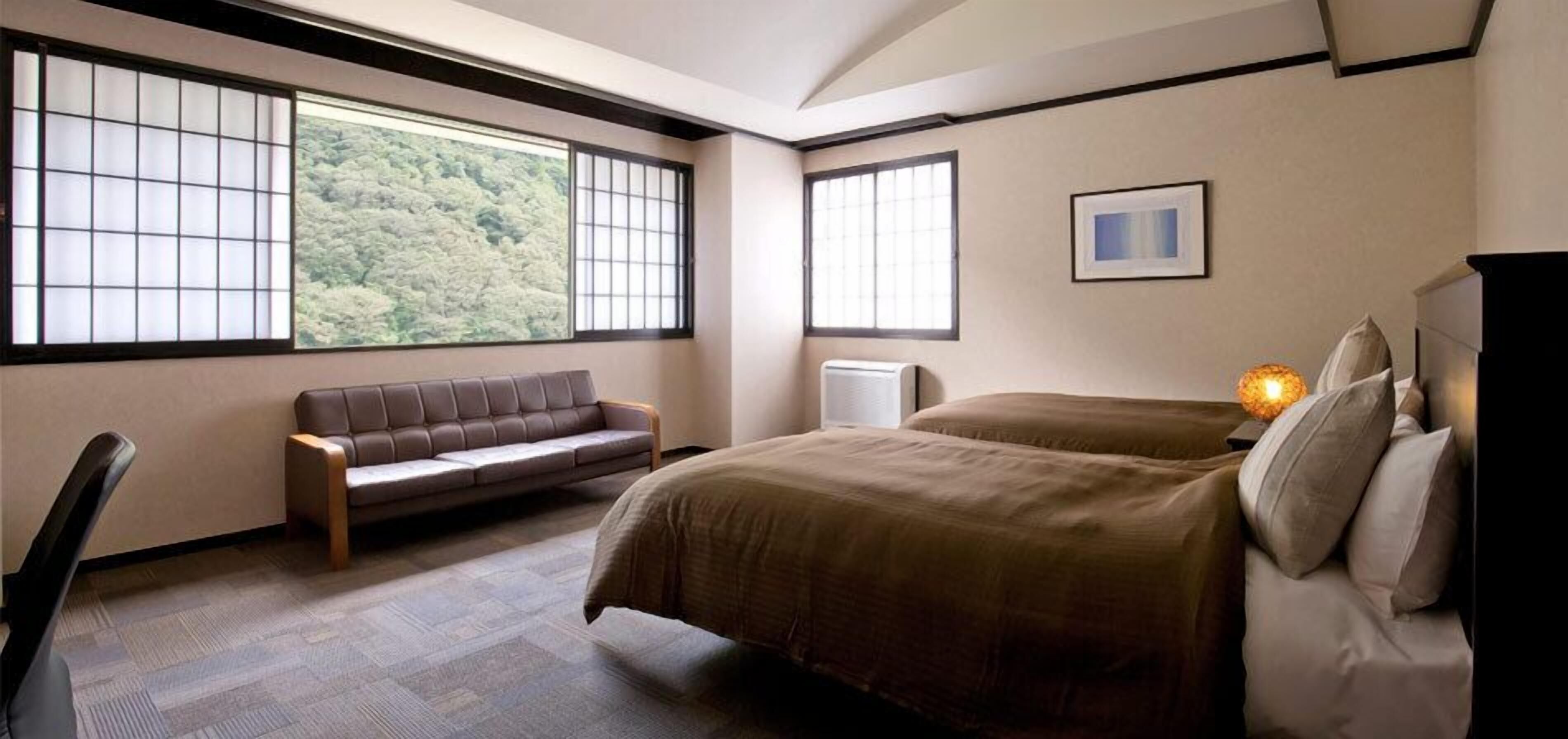 In-room safe, free WiFi