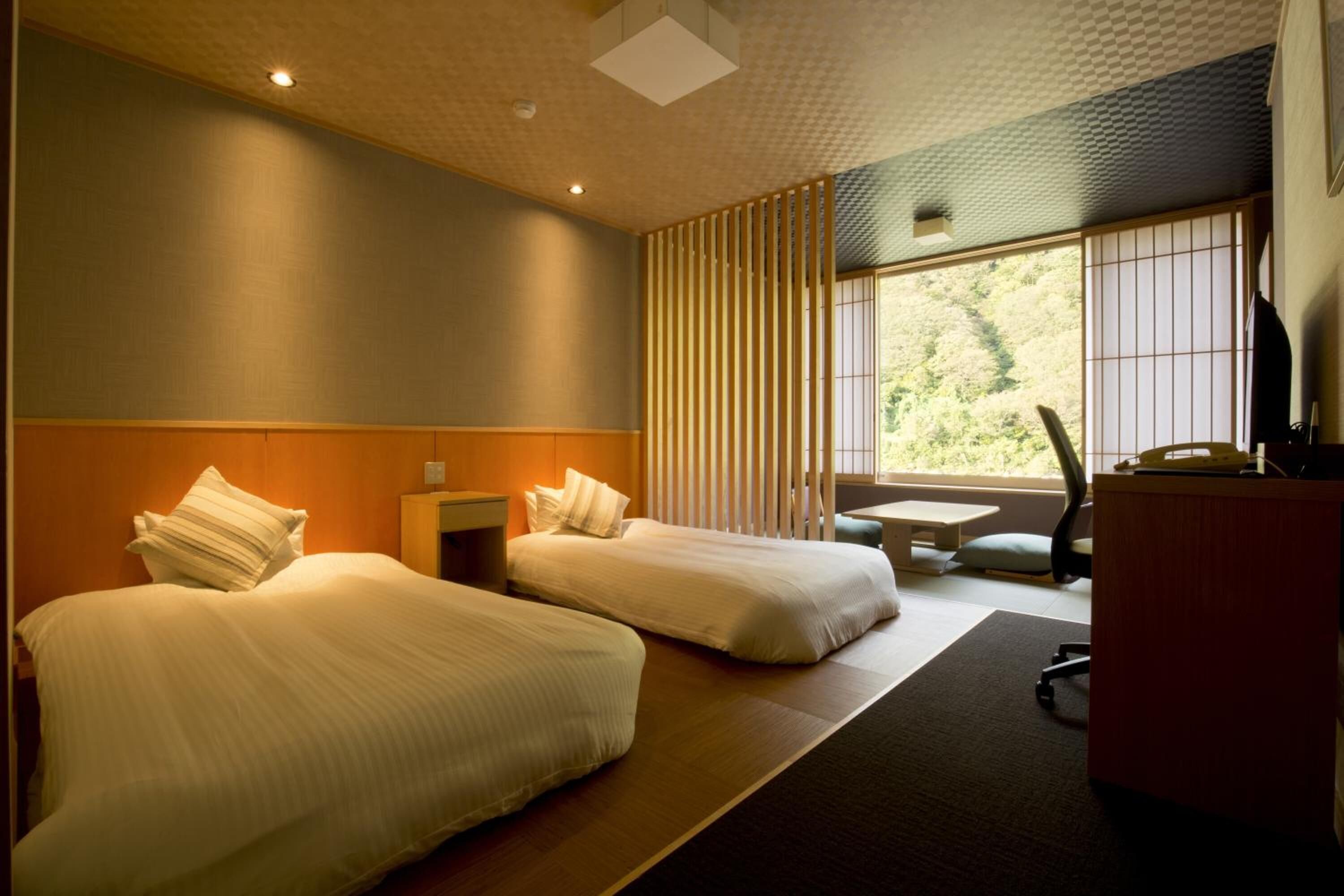 In-room safe, free WiFi