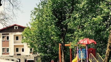 Children's play area - outdoor
