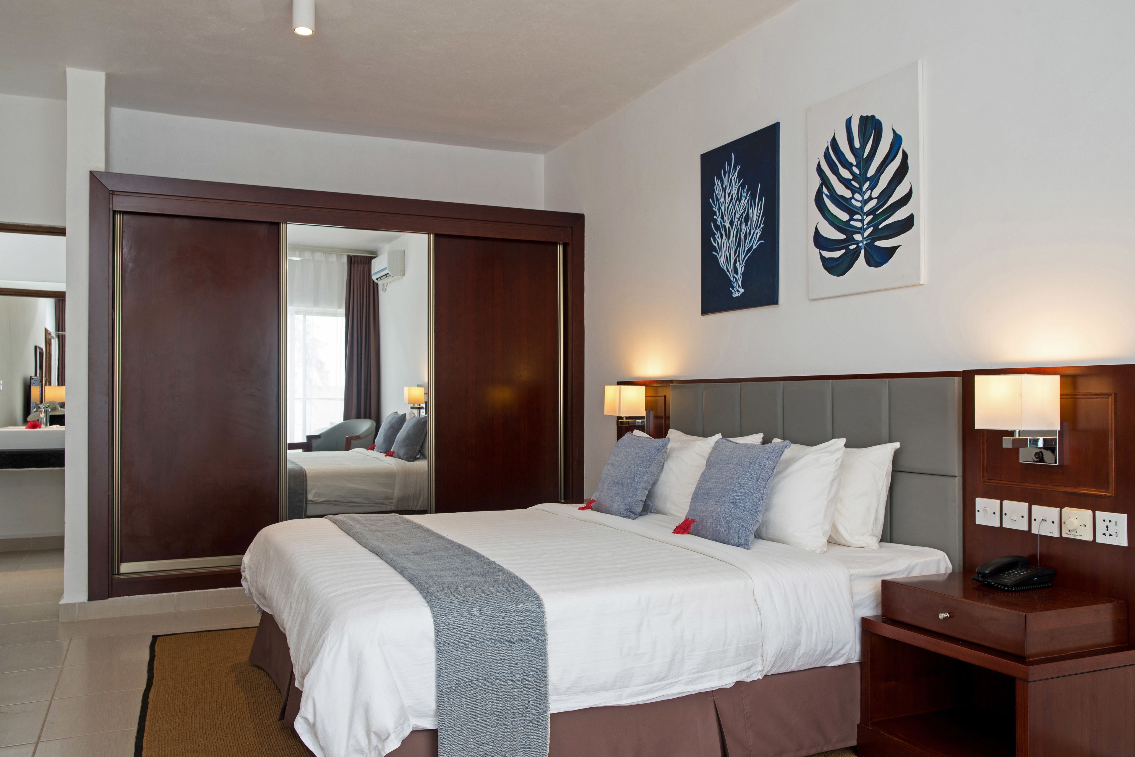 premium bedding, free minibar items, in-room safe, iron/ironing board