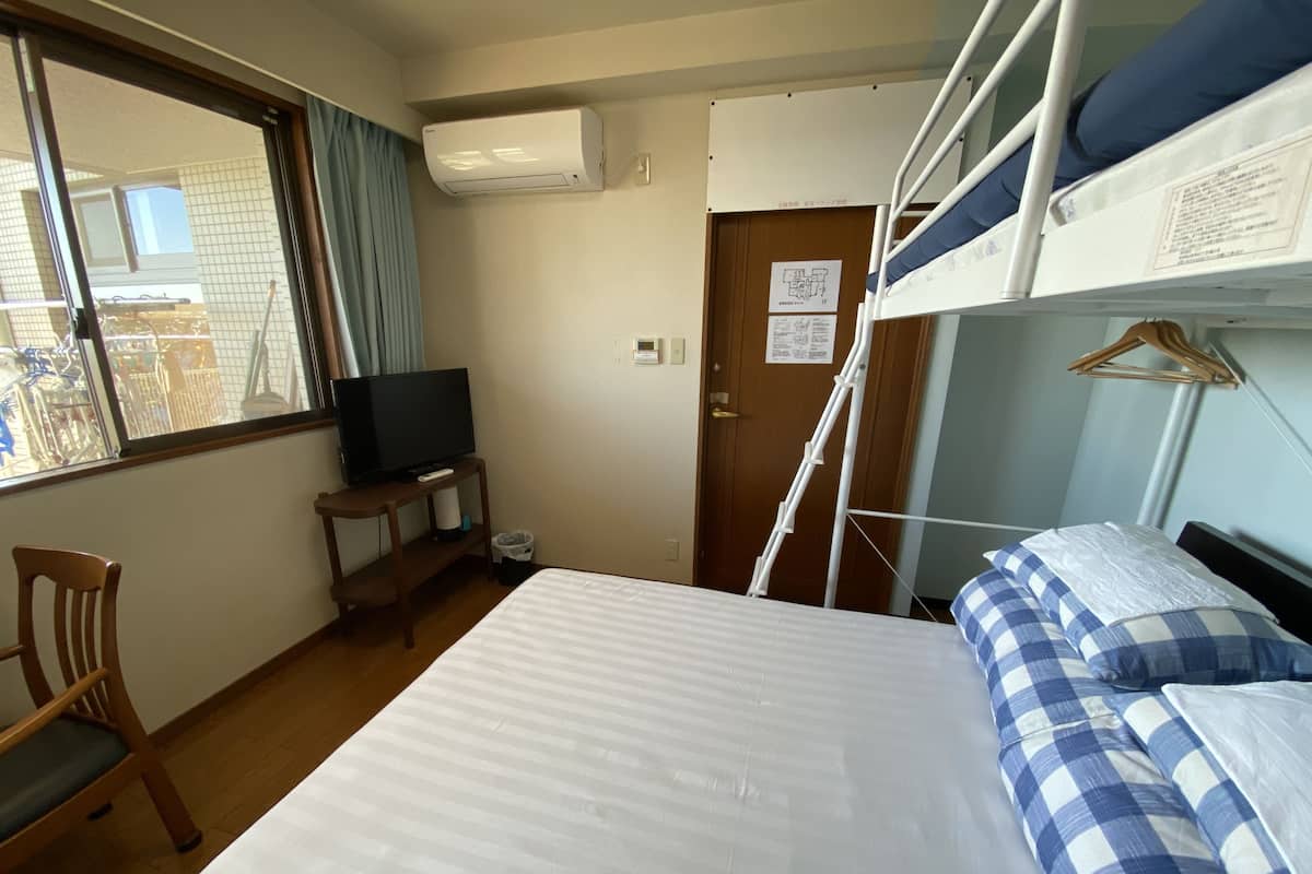 Economy-Zimmer, Mehrere Schlafzimmer, Nichtraucher, eingeschränkter Meerblick (Private, 102) | 14 Schlafzimmer, Verdunkelungsvorhänge, schallisolierte Zimmer