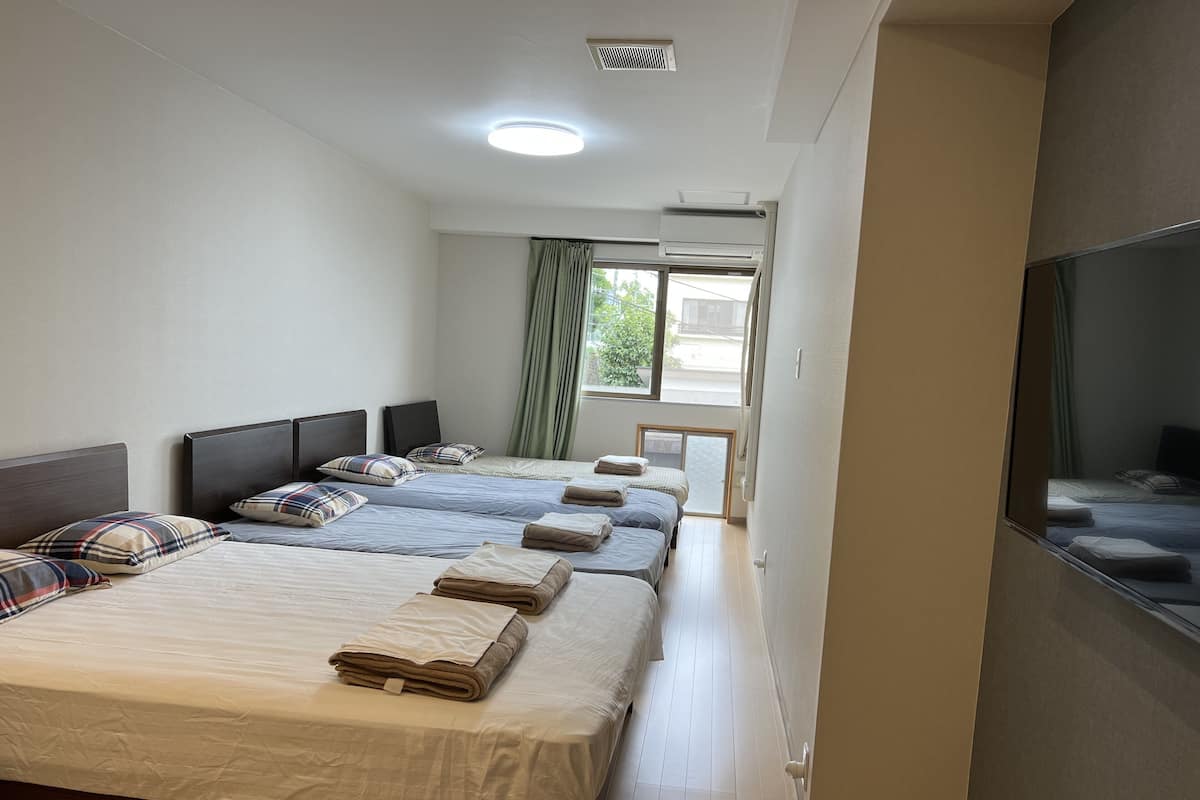 Superior-Zimmer, 6 Schlafzimmer, Nichtraucher (203, Private, Western-Style) | 14 Schlafzimmer, Verdunkelungsvorhänge, schallisolierte Zimmer