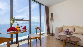 Premium Studio, Multiple Beds, Ocean View, Sea Facing | Minibar, in-room safe, desk, blackout drapes