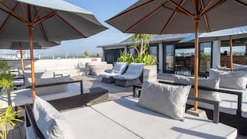 Sundeck