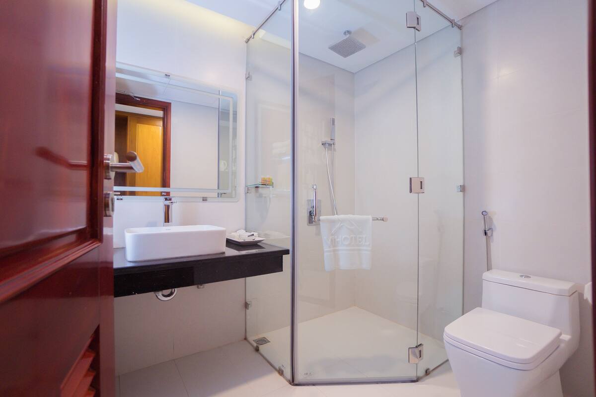 free toiletries, hair dryer, bathrobes, slippers