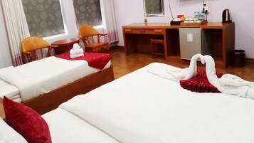 Minibar, caja de seguridad en la habitación, escritorio y wifi gratis