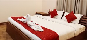 Minibar, in-room safe, desk, free WiFi - Great Chan Hotel (Mandalay)