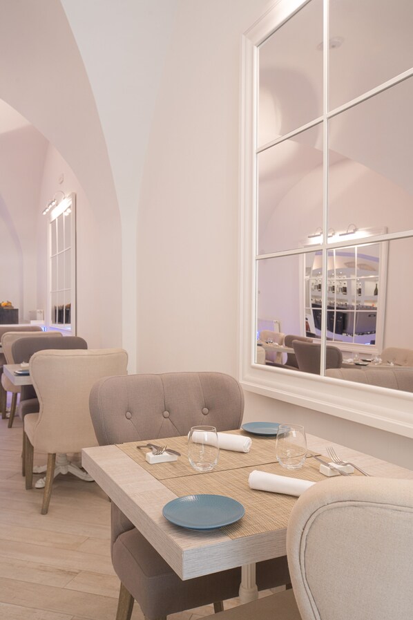 Frokostbuffé hver dag (EUR 15 per person)