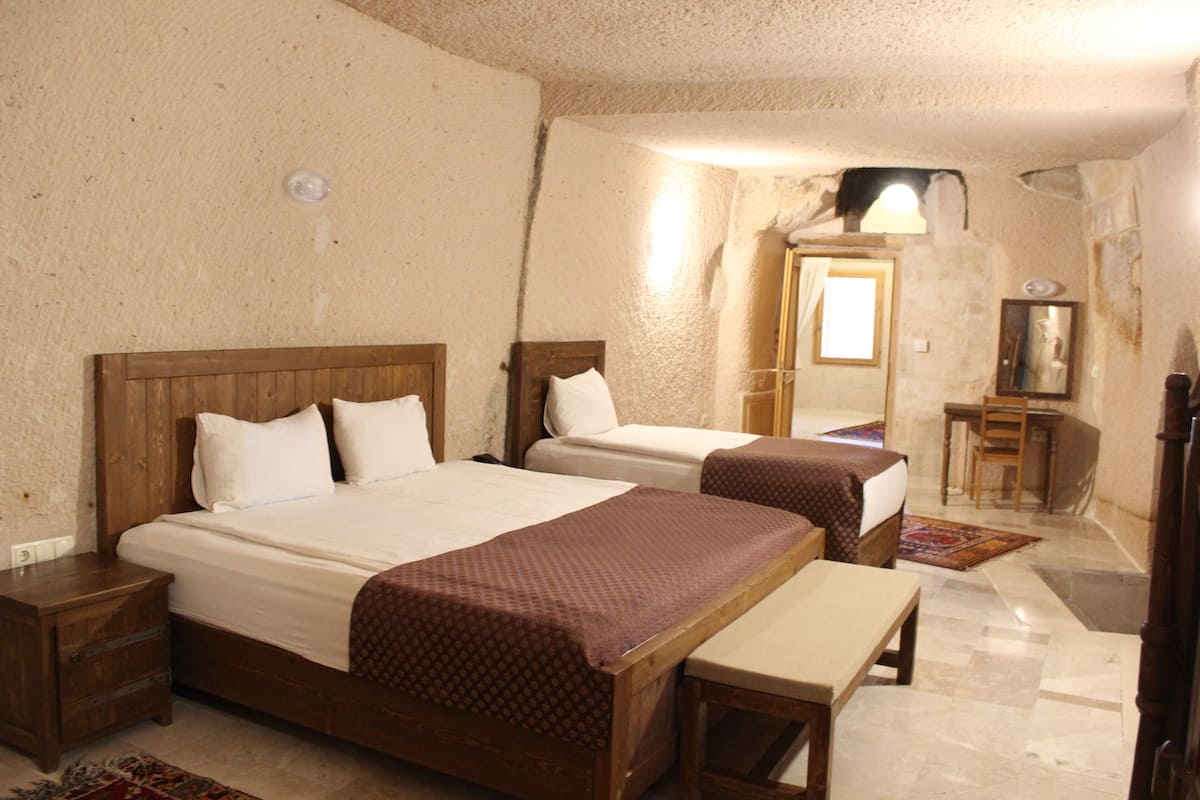 1 habitación, ropa de cama de alta calidad y minibar