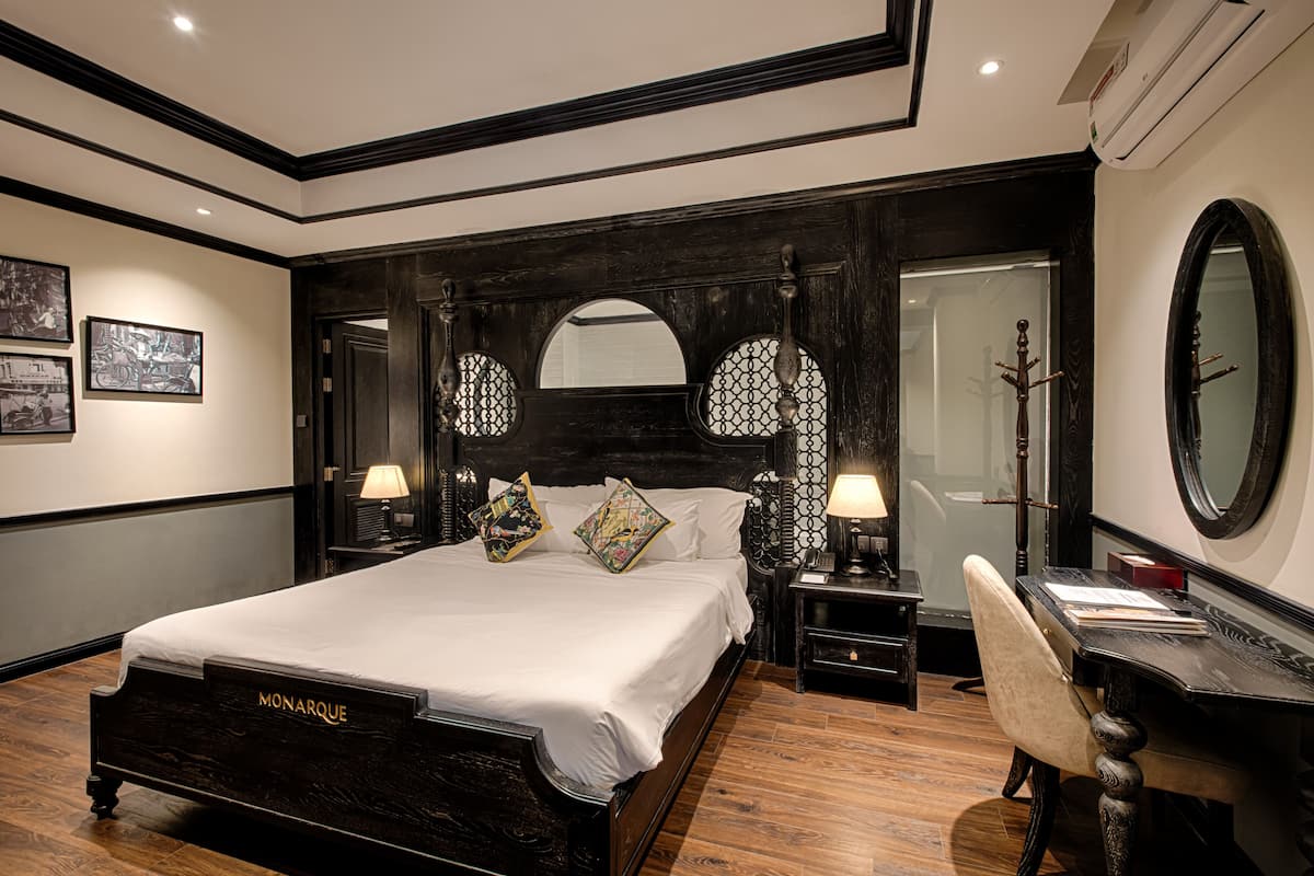 Suite Double with Living Room incl Afternoon Tea | 2 bedrooms, minibar, in-room safe, desk