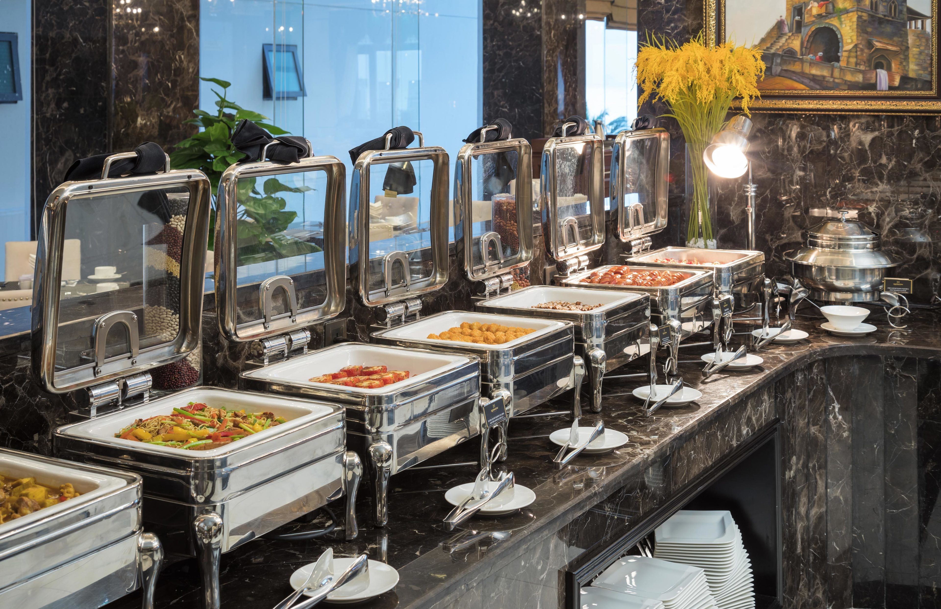 daily full breakfast (vnd 400000 per person)