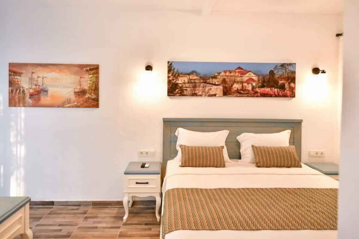 1 slaapkamer, luxe beddengoed, een minibar, een kluis op de kamer