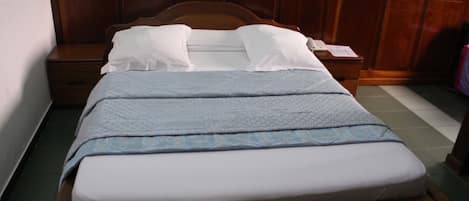 Standard Double Room | Desk, blackout drapes, free WiFi