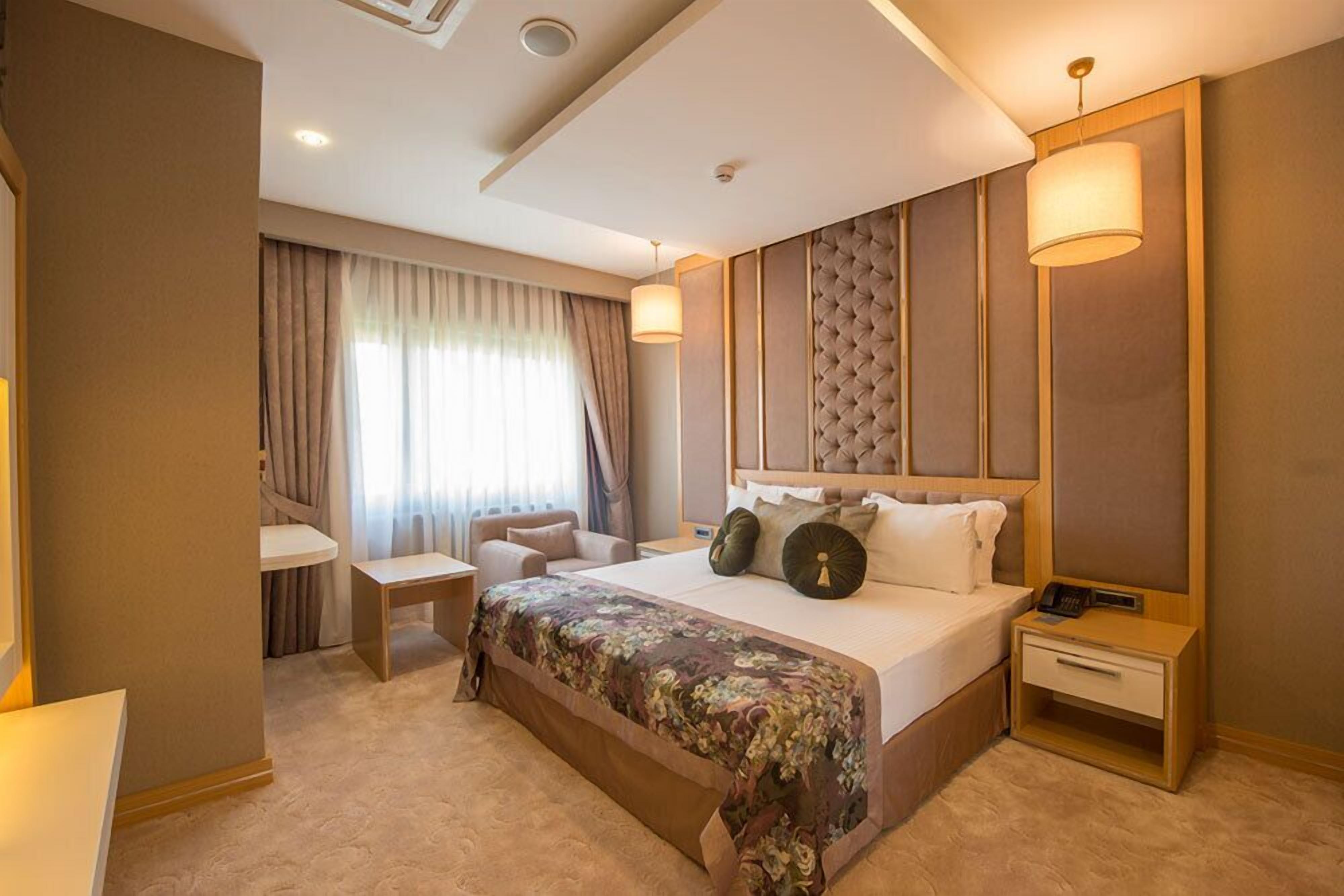 in-room safe, desk, soundproofing, free cots/infant beds