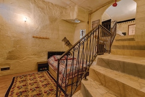 Individualmente decorados, escrivaninha, quartos à prova de som