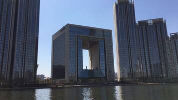 المنشأة من الخارج