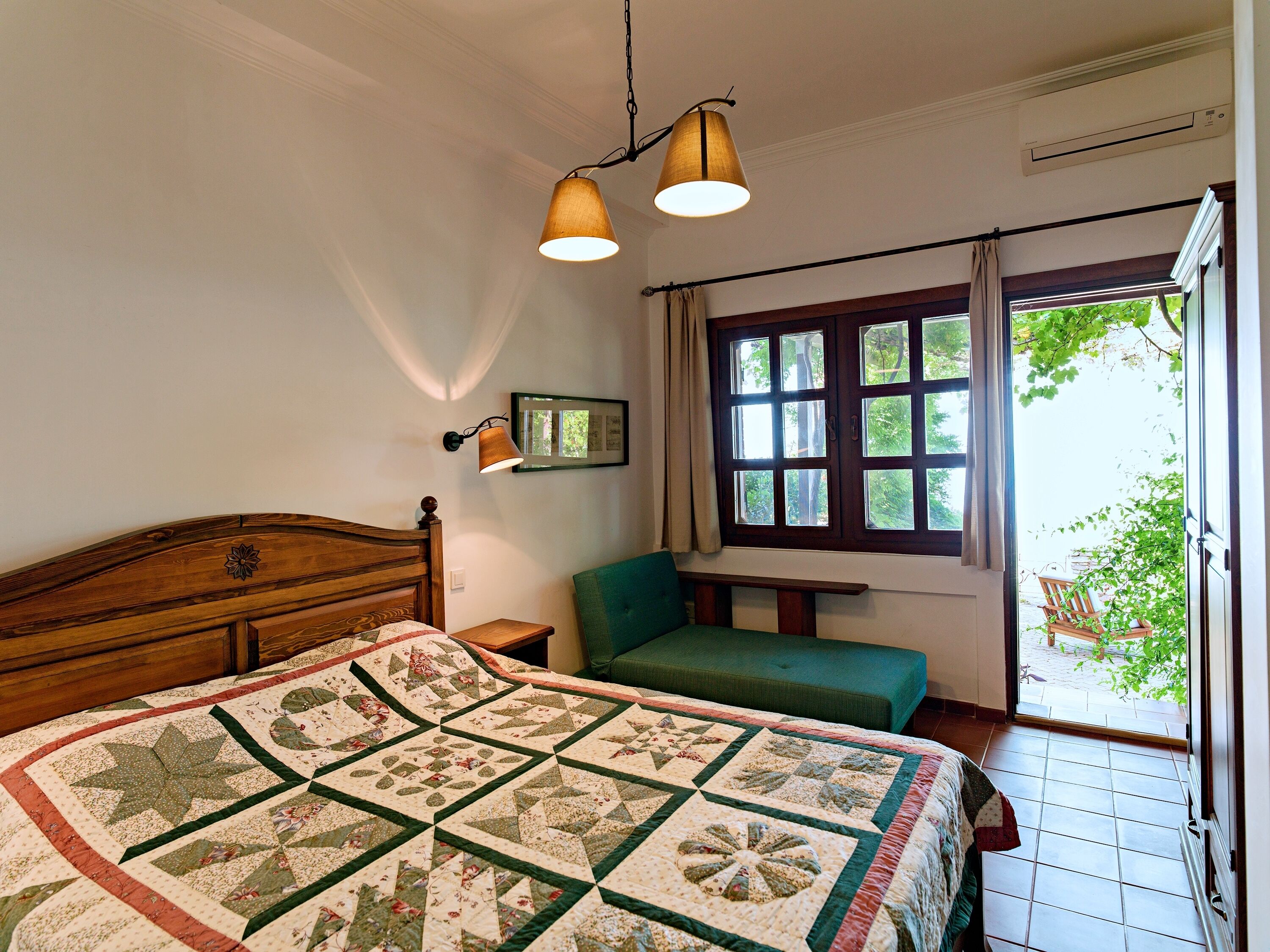 Deluxe Room, Sea View | Premium bedding, Select Comfort beds, blackout drapes