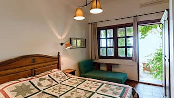 Deluxe Room, Sea View | Premium bedding, Select Comfort beds, blackout drapes