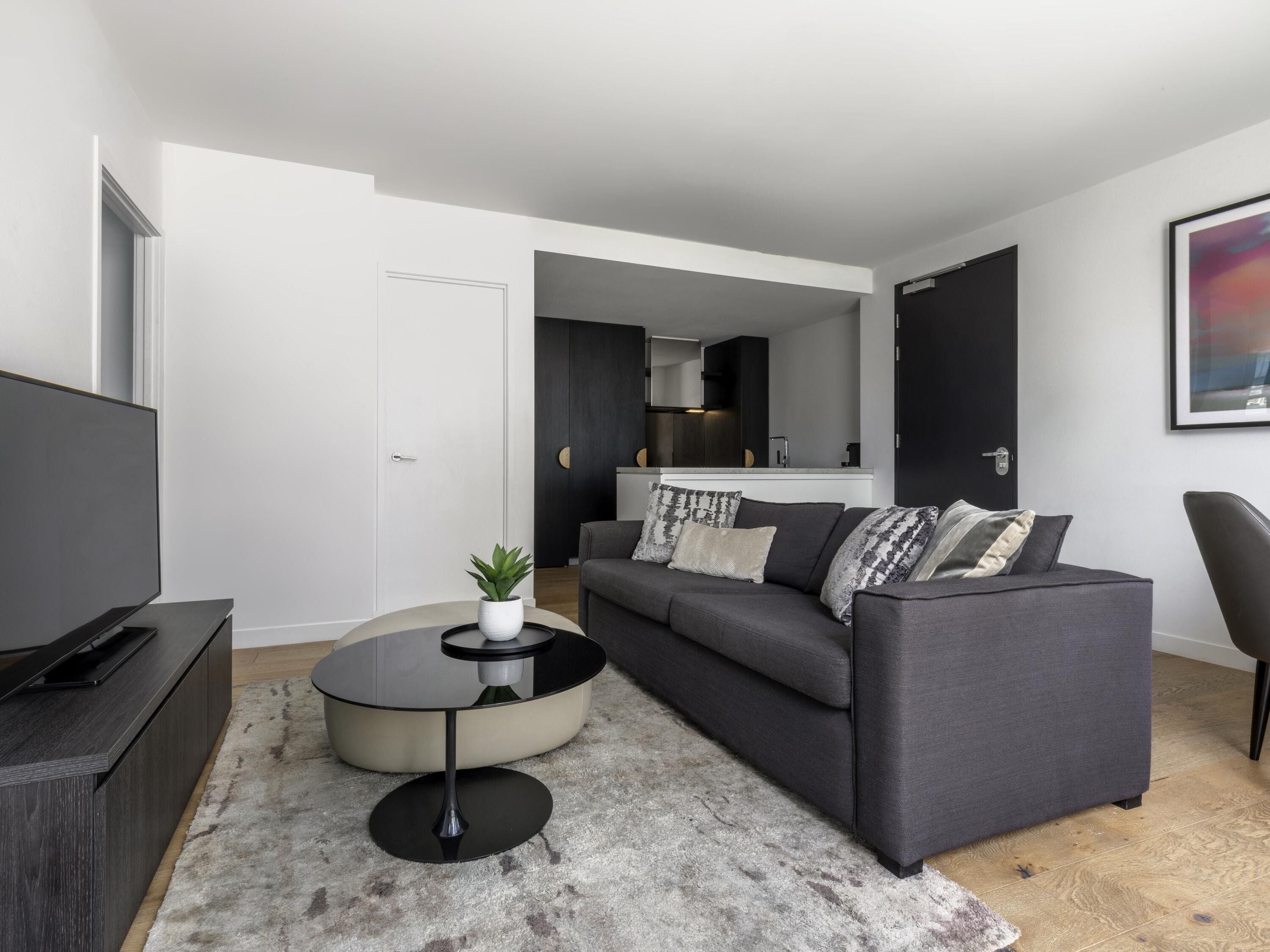 Rum - 2 sovrum (1 Bathroom, Foresters Hall) | Värdeförvaringsskåp på rummet, individuell inredning och unika möbler