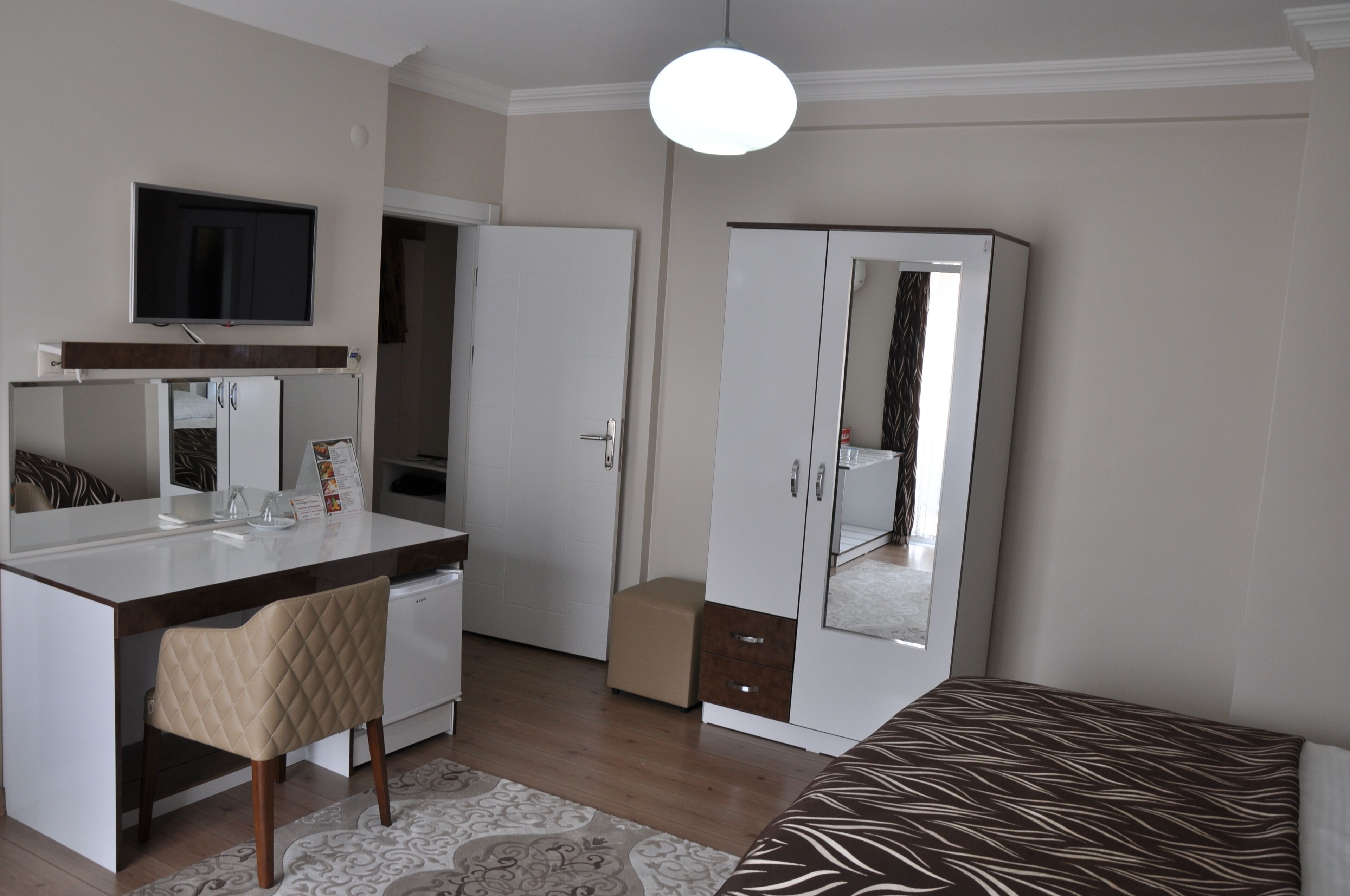deluxe double room | premium bedding, minibar, in-room safe, desk