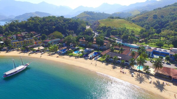 Aerial view - Pousada Biscaia (Angra dos Reis)