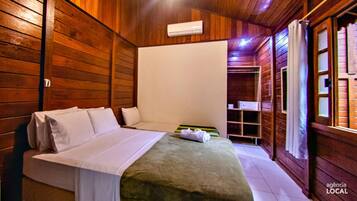 Minibar, Zimmersafe, schallisolierte Zimmer, Bettwäsche