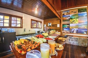 Buffet - Pousada Mata Nativa (Angra dos Reis)
