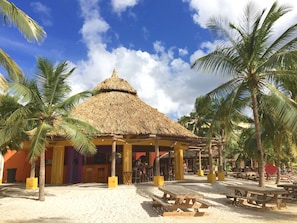 Bar (en la propiedad)