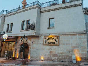 Fachada de la propiedad