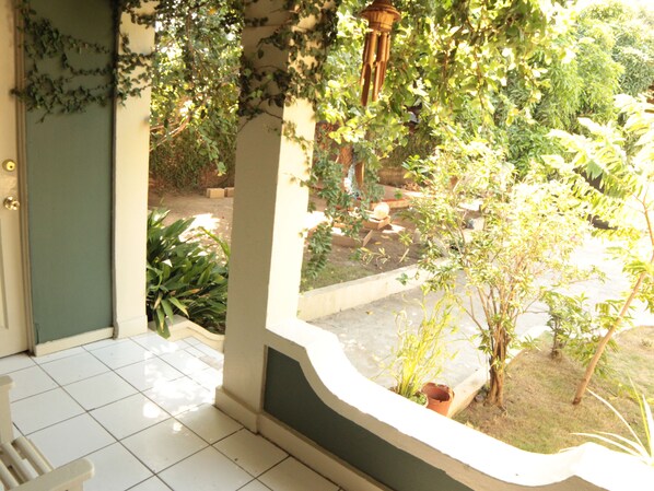 City House, 2 Bedrooms, Kitchen, Garden View | Terrace/patio