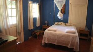City House, 2 Bedrooms, Kitchen, Garden View - Central Retreat by Bohemian Lodges (Kingston)