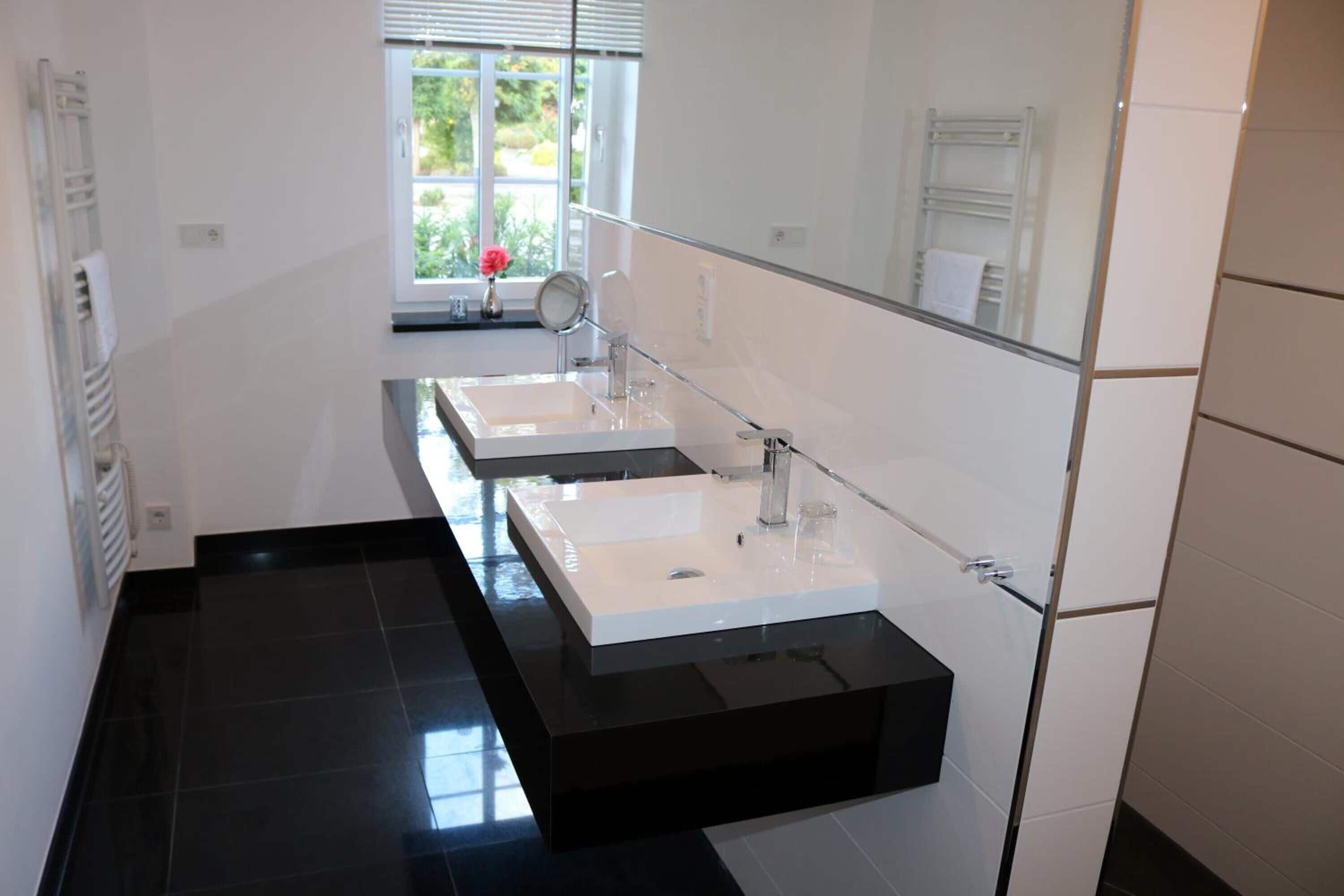 shower, rainfall showerhead, free toiletries, hair dryer